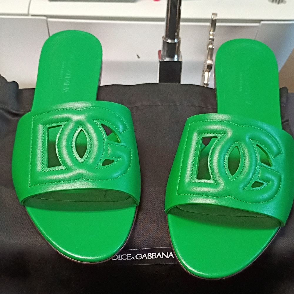 Dolce & Gabbana "Bianca" Slides